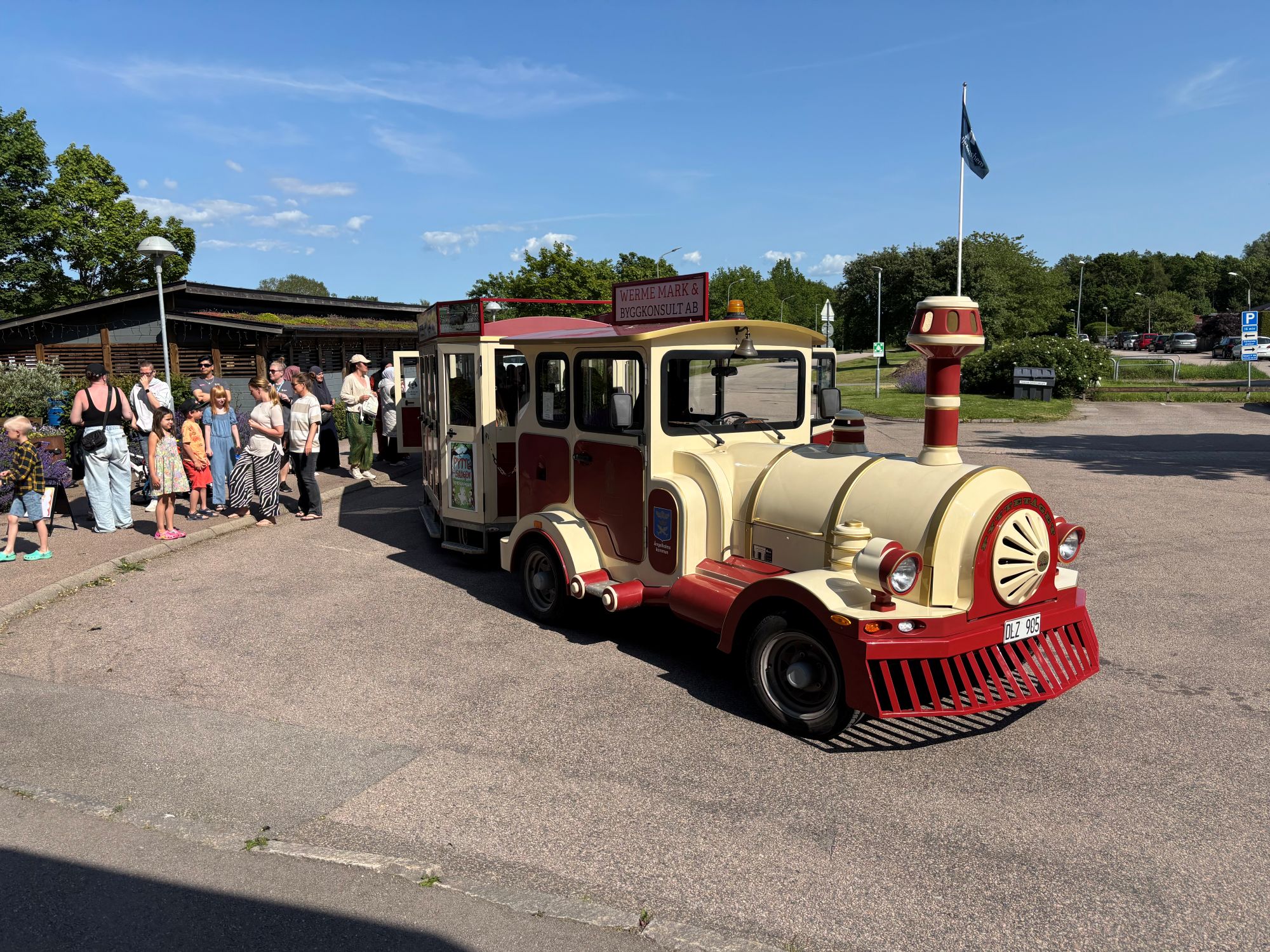 Pyttetåget kör en runtur