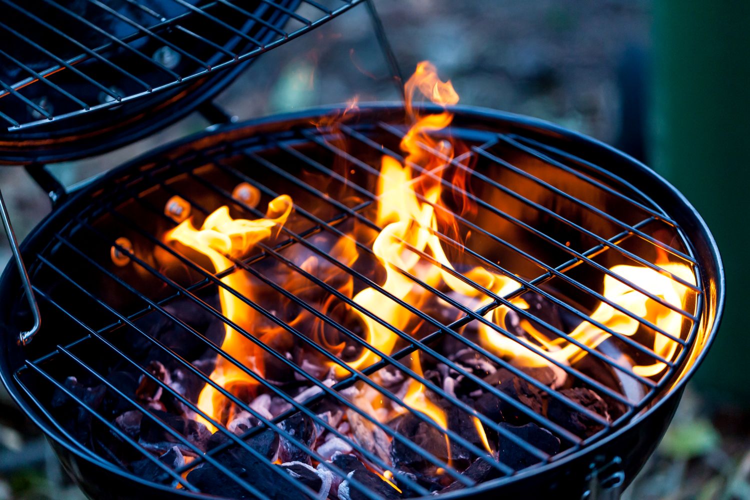 En tänd grill
